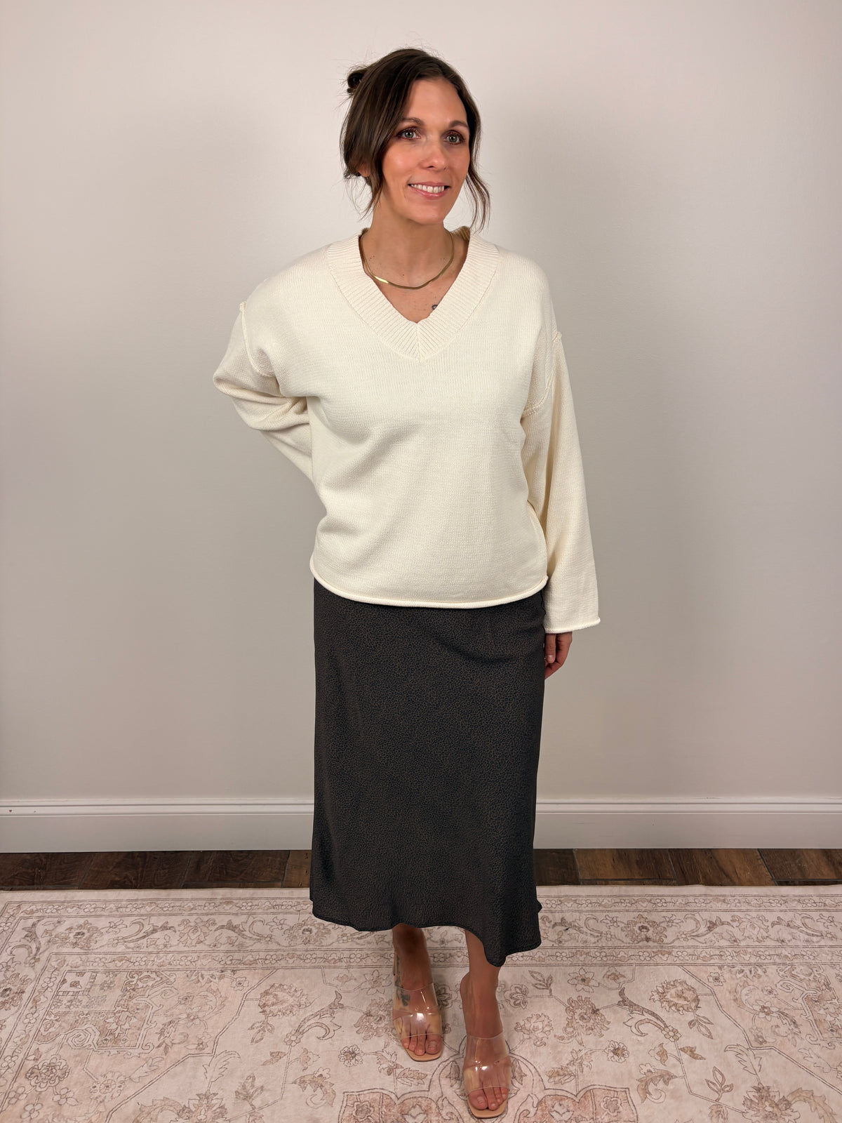 V-NECK OVERSIZED LONG SLEEVE SWEATER TOP